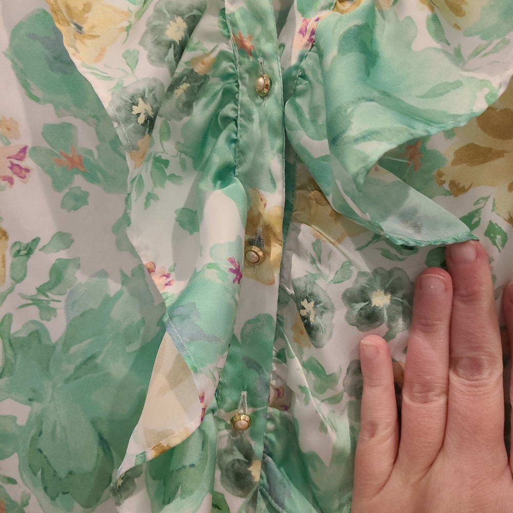 Zara Green Floral Silky Button Front Ruffle Blouse - Picture 3 of 8